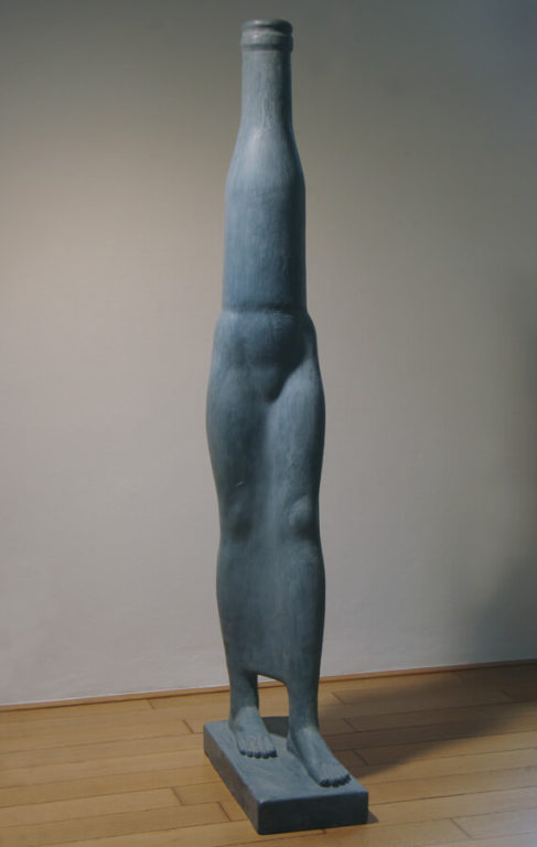 Žena-lahev, 1990. Skelná pryskyřice.