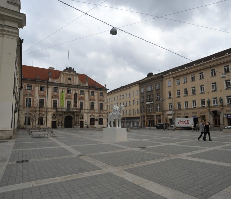 Pohled směrem k Místodržitelskému paláci